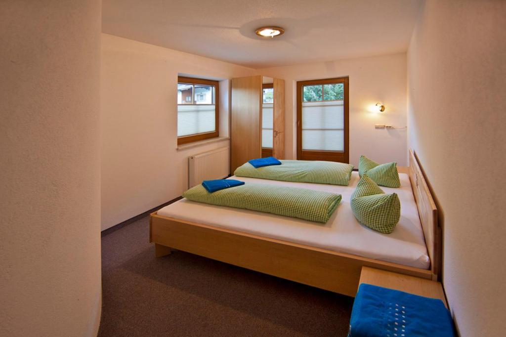 Landhotel Rauchenwalderhof Mayrhofen Pokój zdjęcie