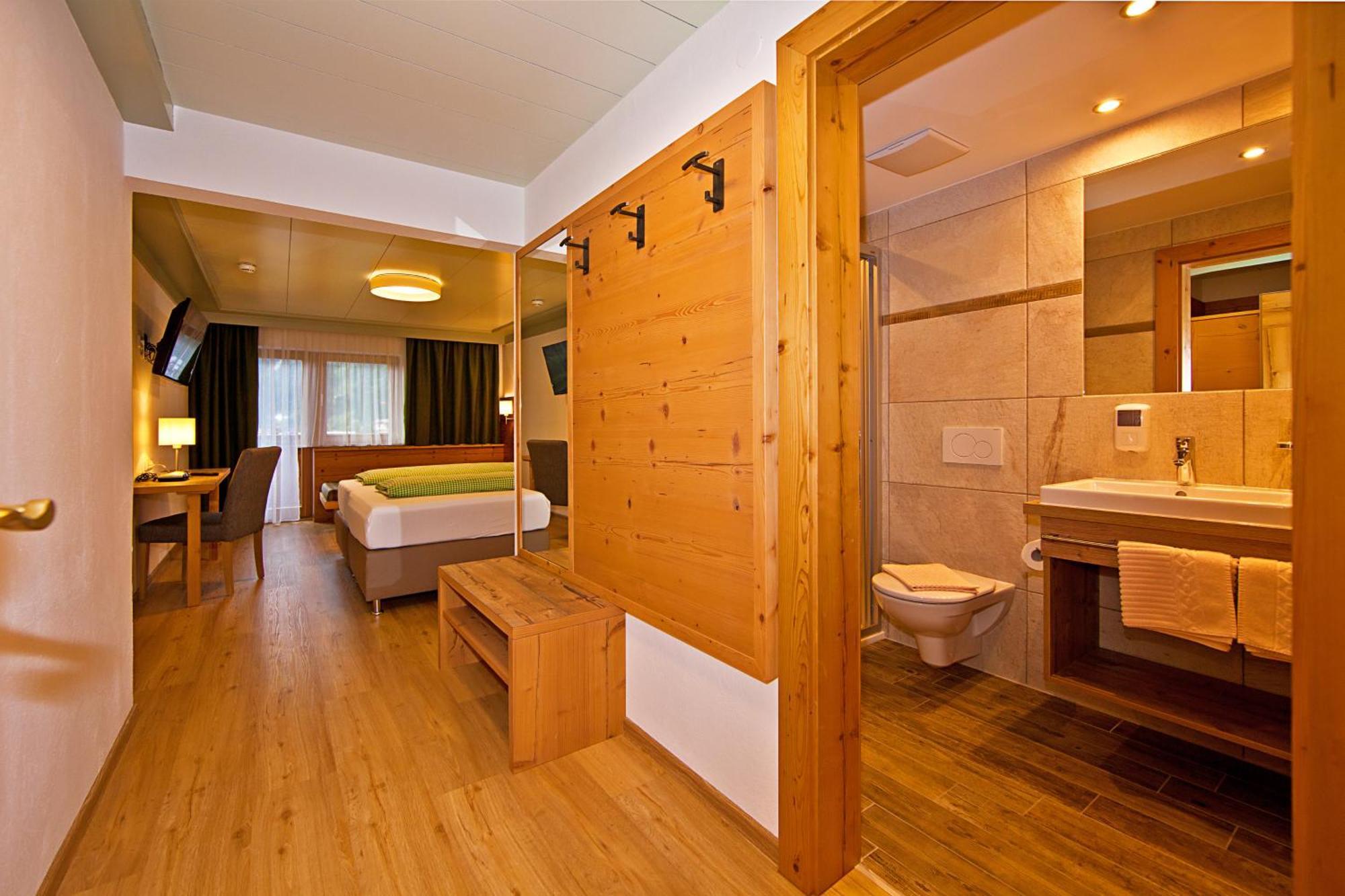 Landhotel Rauchenwalderhof Mayrhofen Pokój zdjęcie