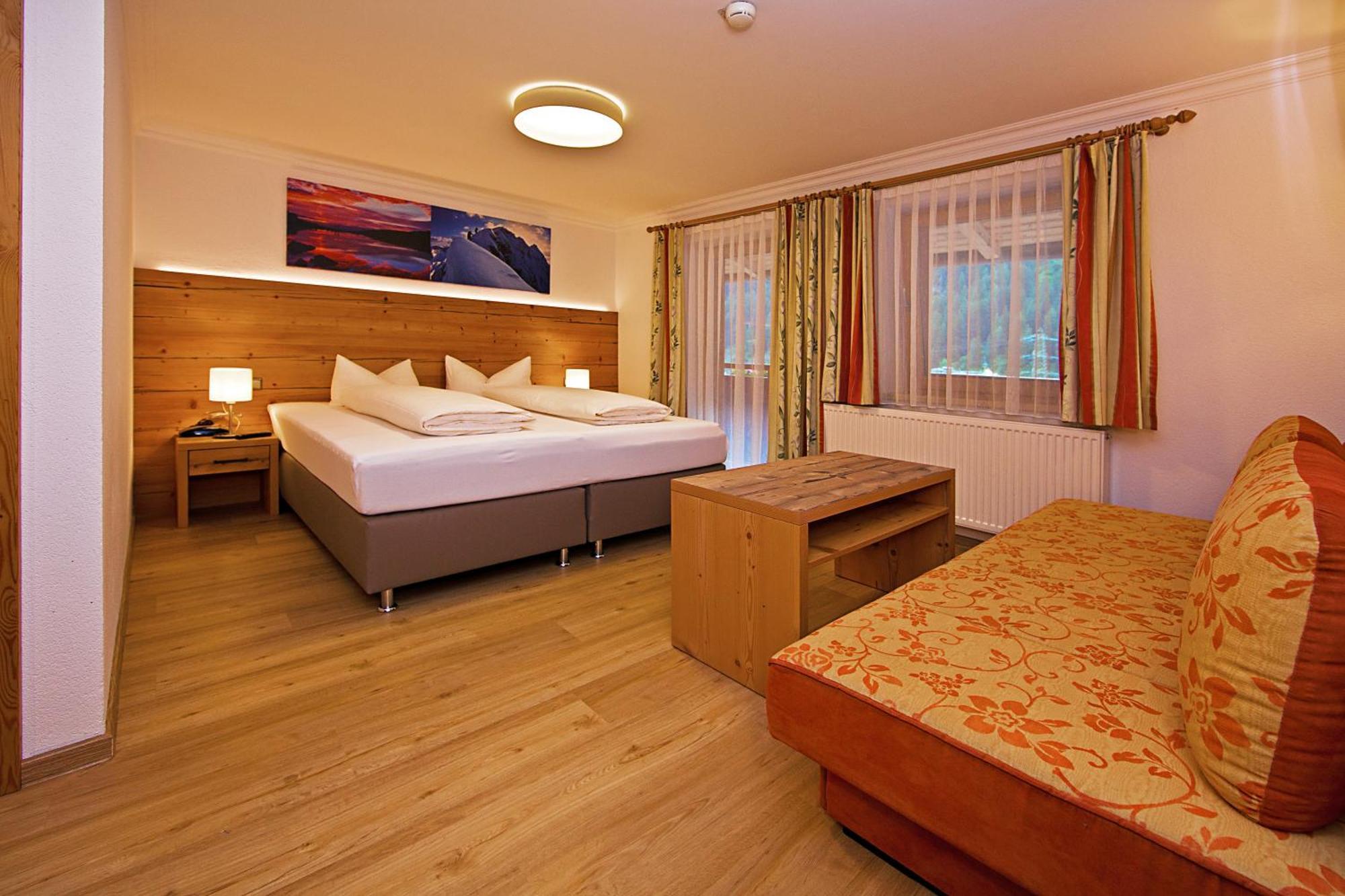Landhotel Rauchenwalderhof Mayrhofen Pokój zdjęcie