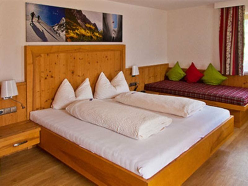 Landhotel Rauchenwalderhof Mayrhofen Zewnętrze zdjęcie